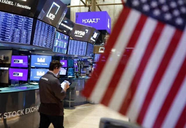 미국 주식에 투자하는 이른바 서학개미들이 내년 하반기부터 24시간 거래를 할 수 있을 것으로 보인다. 뉴욕증권거래소. 연합뉴스.