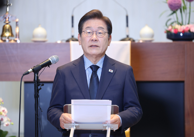 더불어민주당 이재명 대선 후보가 2일 경기 성남시 수정구 성남주민교회에서 기자회견을 하고 있다. 연합뉴스