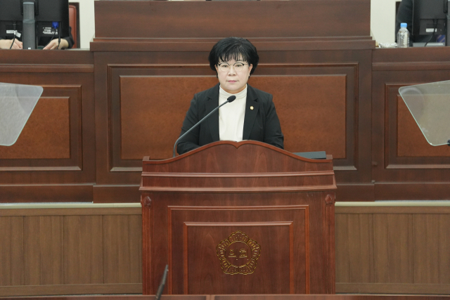 최순희 의원이 양산시에 100원 버스 정책 도입을 건의하고 있다.양산시의회 제공