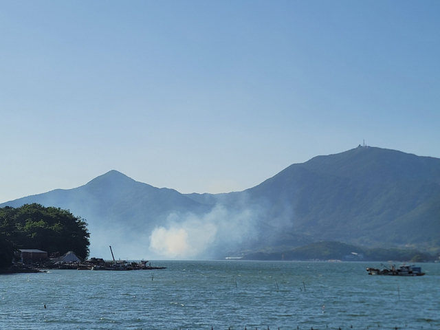 4일 하동군 금남면에서 발생한 산불은 영농 부산물 소각이 원인으로 추정된다. 산림청 제공