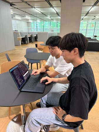 ‘인공지능 조교(VTA)’ 활용 모습. KAIST 제공