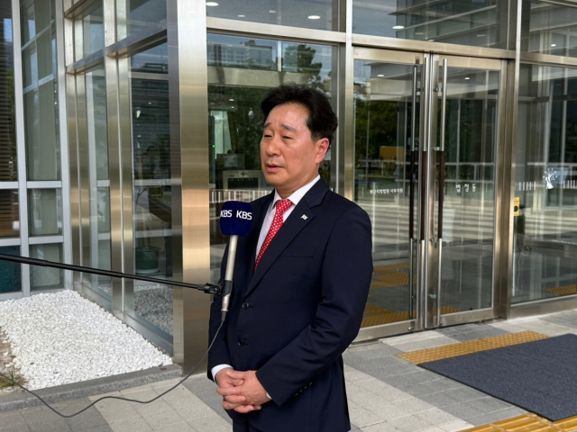 부산지법 서부지원에서 5일 선거법 위반 혐의로 벌금 80만 원을 선고받은 김형찬 부산 강서구청장. 연합뉴스