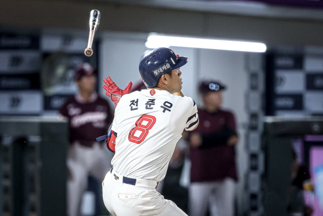 지난 4일 개인통산 2000안타를 달성한 전준우. 롯데 자이언츠 제공