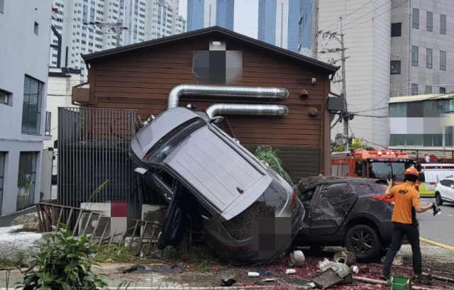 8일 오전 9시 10분께 해운대구 중동 주차장에서 차량 추돌 사고가 일어났다. 독자 제공