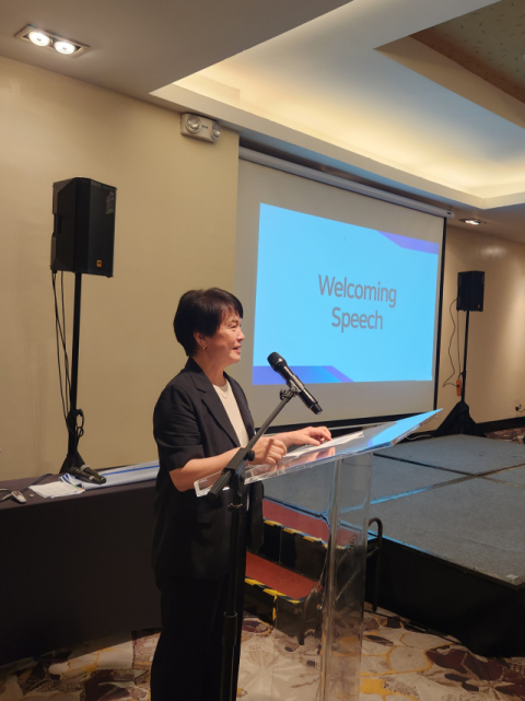 코이카 글로벌연대·파트너십본부 손정미 이사가 환영사를 하고 있다.