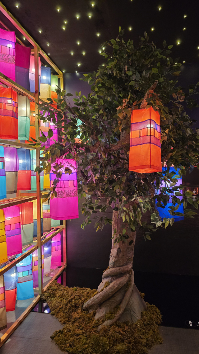 진주실크등 순회전시가 필리핀 현지에서 큰 인기를 끌면서 향후 유럽 등 문화수출 가능성에 청신호를 켜고 있다. 김현우 기자