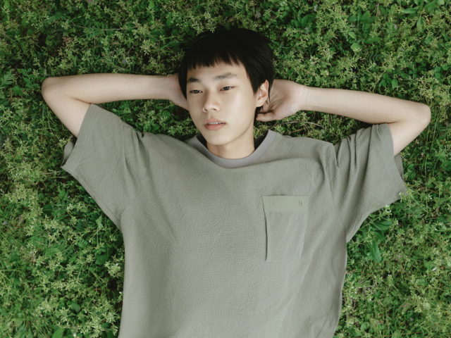 시어서커 반팔 티셔츠3. 나우 제공