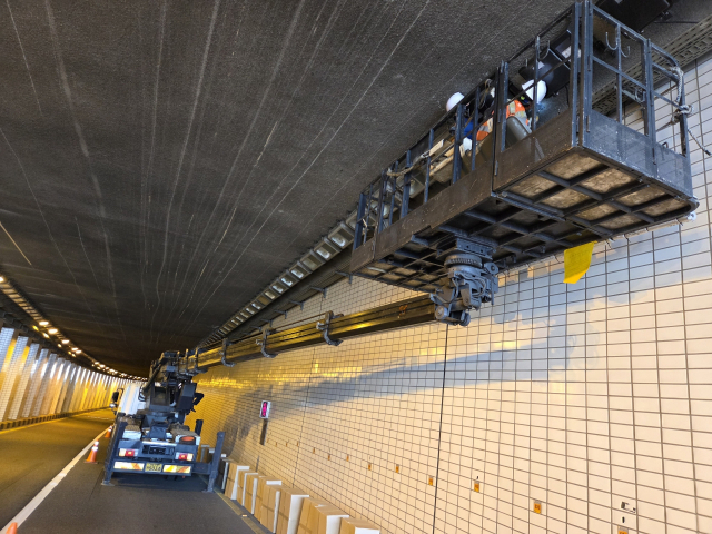 최근 LED 조명으로 교체 완료한 범어지하차도 전경. 양산시 제공