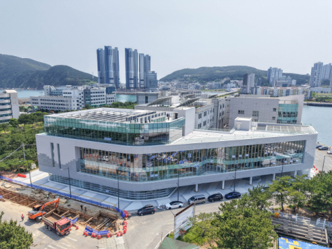 신축 도서관 전경