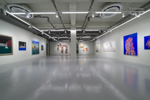 '2025 부울경 예비작가 지원전' 전시장 전경. 해석장학문화재단 제공