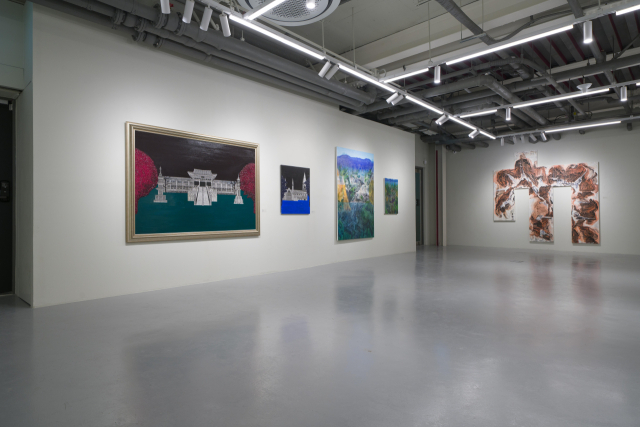 '2025 부울경 예비작가 지원전' 전시장 전경. 해석장학문화재단 제공