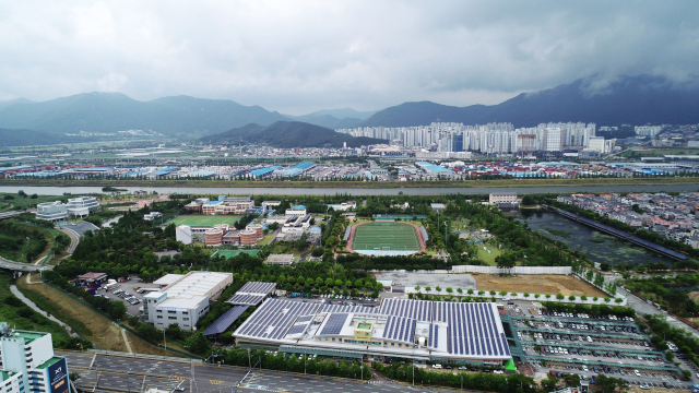 전면 리모델링이 추진되는 양산수질정화공원 전경. 양산시 제공