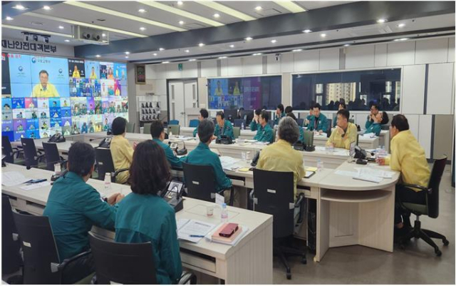 부산시는 18일 장마·호우 대비 안전관리 개선 특별대책 보고회를 열고 분야별 대책을 점검했다고 19일 밝혔다. 부산시 제공