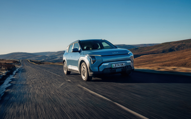 기아 ‘EV3’ 주행모습.기아 제공