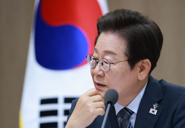 이재명 대통령이 24일 서울 용산 대통령실 청사에서 열린 국무회의를 주재하며 발언하고 있다. 연합뉴스