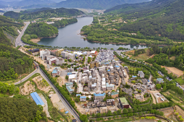 합천군 랜드마크인 합천영상테마파크 모습. 80억 원의 예산을 들여 확장 조성이 추진된다. 합천군 제공