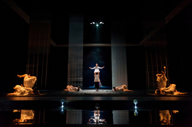 강미리ᄒᆞᆯ무용단 공연 모습. 부산문화재단 제공