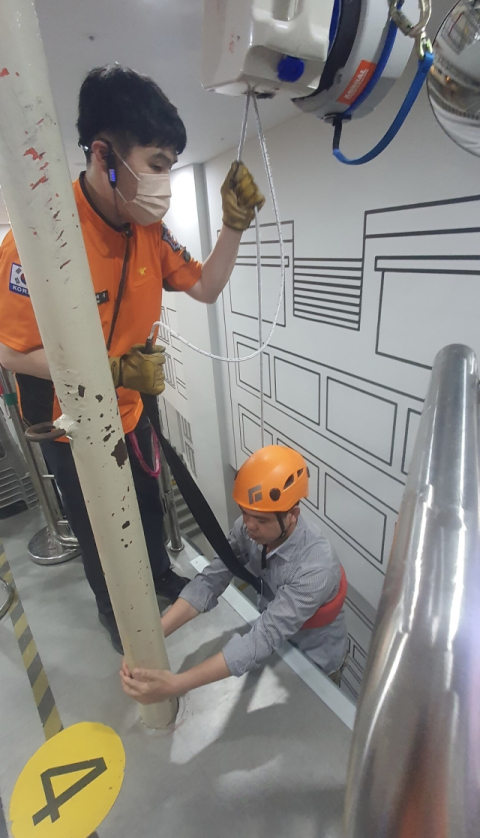 완강기 체험 사진