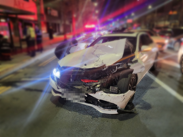 지난 3월 20일 오후 11시 50분께 부산 동구 수정동의 한 도로에서 40대 여성이 음주 운전을 하며 뺑소니 사고를 냈다 . 부산 동부경찰서 제공