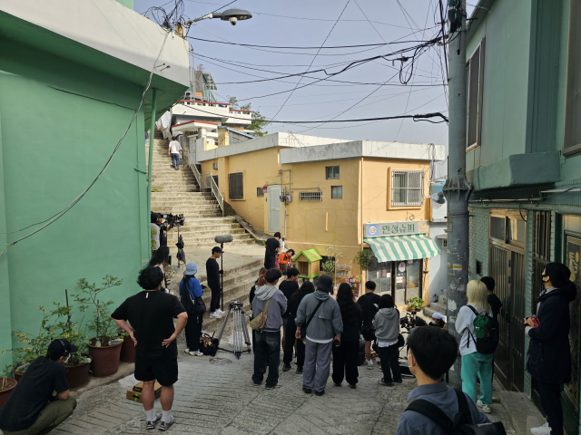 부산 부산진구 전포동에서 진행된 JTBC 드라마 '굿보이' 촬영 현장 모습. 부산영상위원회 제공
