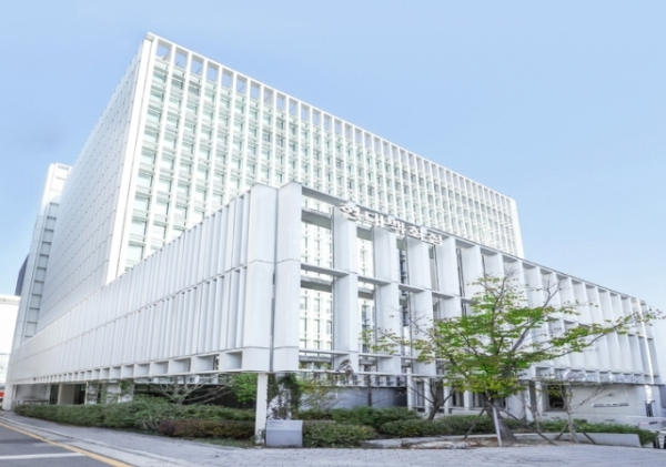 서울시 강남구에 위치한 현대백화점 본사 사옥 전경. 현대백화점그룹 제공