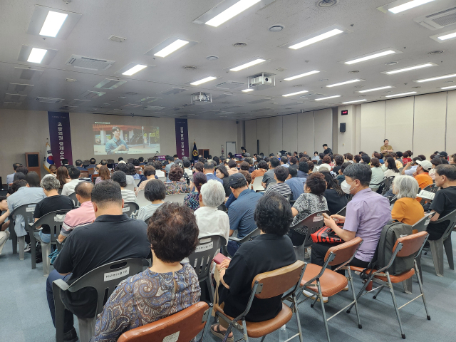 9일 오후 2시 부산시의회 대회의장에서 부산 중부권 시민들을 대상으로 한 ‘제3차 부산·경남 행정통합 시도민 토론회’가 열렸다. 김재량 기자