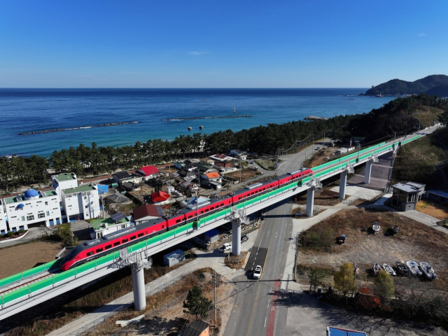 동해선 전동열차. 부산일보 DB