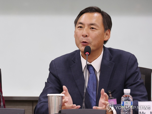 지난해 3월 6일 서울 여의도 국회 의원회관에서 열린 '대한민국 자유민주주의·법치주의 위기와 한미 자유동맹의 길 : 모스 탄(Morse Tan) 전 미 국제형사사법대사(트럼프1기) 국회초청 세미나'에서 모스 탄(Morse Tan) 전 미 국제형사사법대사가 발언하고 있다. 연합뉴스