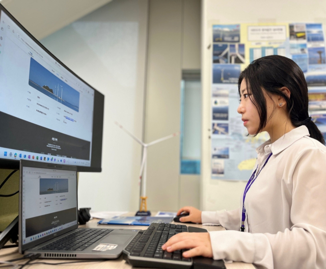 부산대학교와 코리오제너레이션의 인턴십 프로그램을 통해 해상풍력 업무를 경험하고 있는 최다현 인턴의 모습. 코리오제너레이션 제공