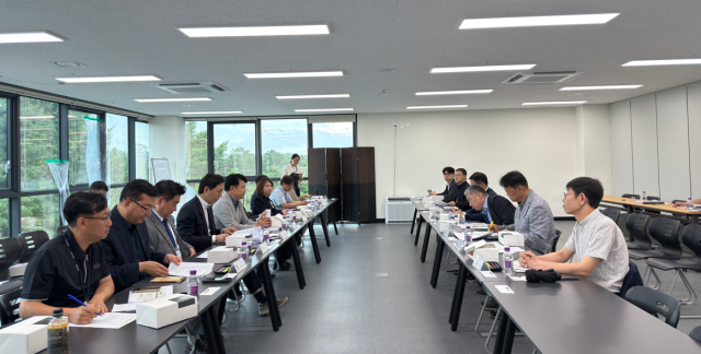 대통령 직속 국정기획위원회 경제2분과가 진행한 사회주택 활성화를 위한 간담회. 국정기획위원회 제공