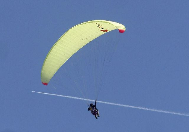 패러글라이딩 대회. 해당 사진은 기사와 직접적인 관련 없음. 로이터연합뉴스