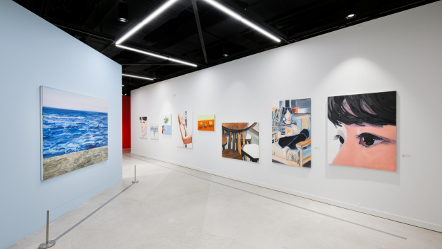 ‘순간의 모양: Glimpse of Summer’ 전시 전경. 신세계갤러리 제공