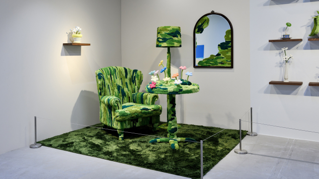 ‘순간의 모양: Glimpse of Summer’ 전시 전경. 사진은 니도이 작품. 신세계갤러리 제공