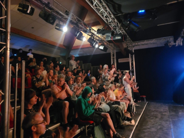 극단 따뜻한사람 프랑스 아비뇽 공연 현장. 부산문화재단 제공