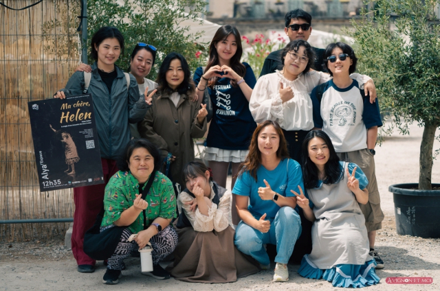 극단 ‘극단 배우, 관객 그리고 공간’(이하 배관공) 단체 사진. 부산문화재단 제공
