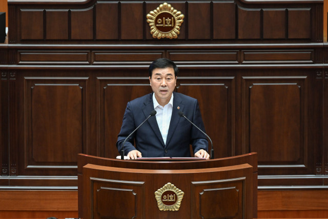 부산시의회 건설교통위원회 소속 조상진(남1) 의원은 29일 “해양중심 도시 부산을 만들기 위해서는 파격적인 기업 유치 전략이 반드시 필요하다”며 기업에 파격적인 조건의 용지 공급 등의 방안을 제안했다. 부산시의회 제공