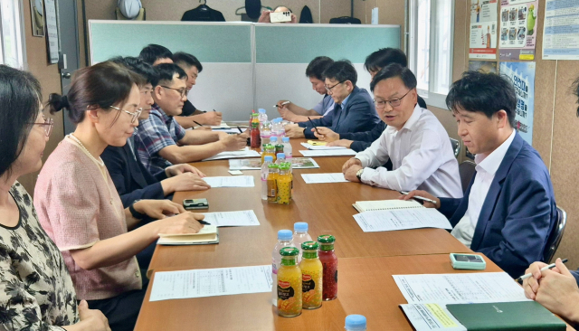 김성범 해양수산부 차관은 31일 경기도 안산시 안산 추모시설(가칭 4.16생명안전공원) 조성사업 공사 현장을 점검했다. 해수부 제공