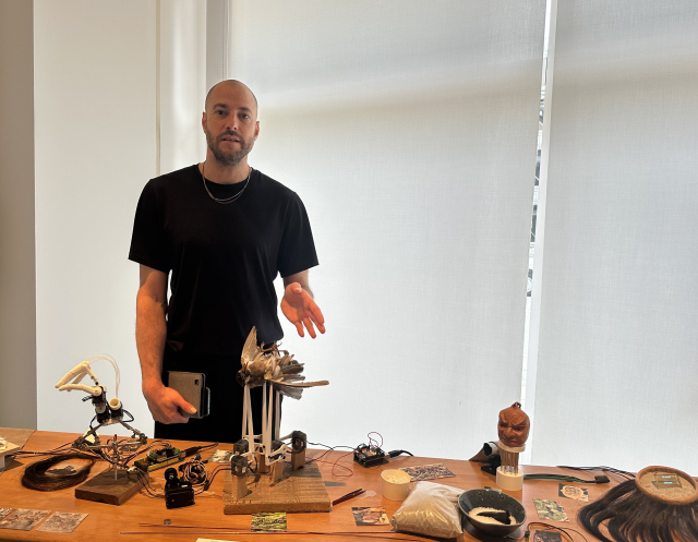 캐나다 퀘벡에서 온 사이먼 라로슈 아티스트. 도쿄(일본)=김은영 기자 key66@