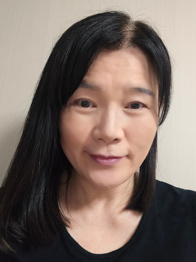 올해 한국해양문학상 우수상을 받은 김하연 씨. 부산문인협회 제공