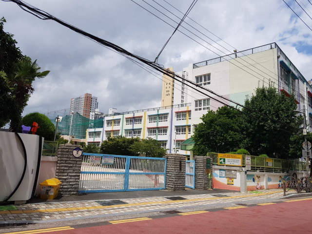 부산 사상구 괘법초등학교가 내년 3월 감전초등학교에 통합돼 폐교된다. 사진은 괘법초등학교. 부산시교육청 제공