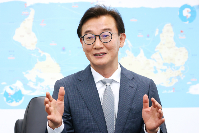 전재수 해양수산부 장관이 지난 5일 서울 마포구 포스트타워마포에서 연합뉴스와 인터뷰를 하고 있다. 연합뉴스