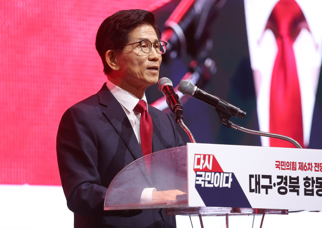 국민의힘 김문수 당대표 후보가 8일 대구 북구 엑스코에서 열린 국민의힘 제6차 전당대회 대구·경북 합동연설회에서 정견 발표를 하고 있다. 연합뉴스