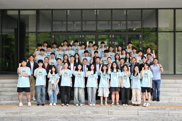 사이언스 챌린지 참석자 단체사진. 한화 제공