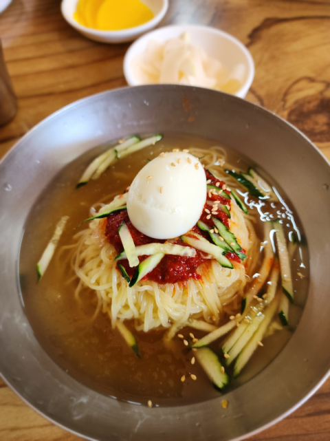 국도밀면의 물밀면.