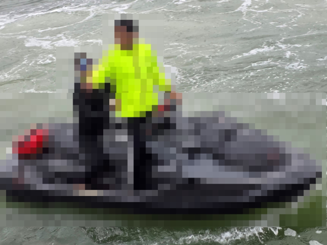 부산해양경찰서는 10일 사전 신고 없이 정해진 운항 범위를 벗어난 수상 오토바이를 적발했다고 11일 밝혔다. 부산해양경찰서 제공