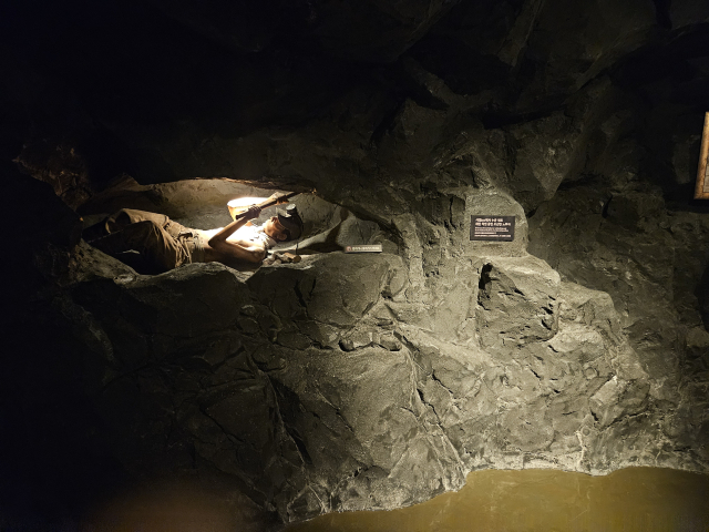 강제 징용된 조선인이 탄광에서 일하는 모습. 김효정 기자