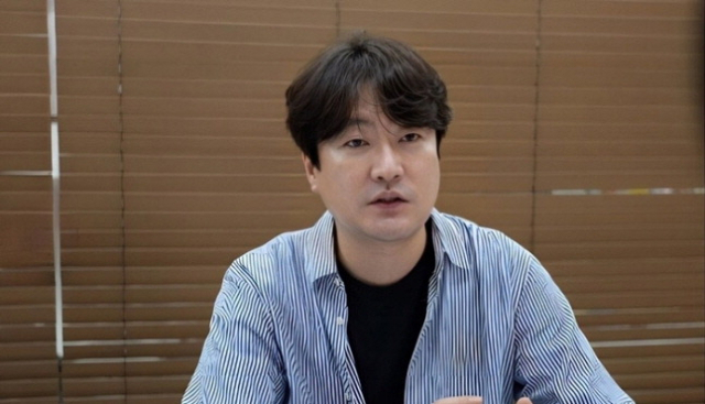 ‘니더’ 신현식 대표와 ‘급구’ 서비스 이미지(아래). 니더 제공