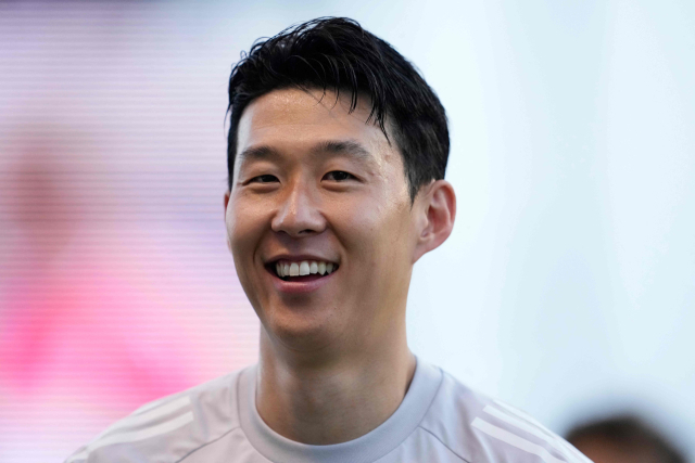 LAFC 유니폼을 입고 MLS 데뷔전을 치른 손흥민. AFP연합뉴스