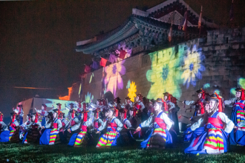 “여름밤 물들인다” 진주 미디어아트·야시장 개막