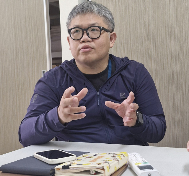 타이베이 트레지힐아티스트빌리지 장위한 디렉터가 9월 예정된 공관거리예술제 취지를 설명하고 있다. 타이베이(대만)=김희돈 기자